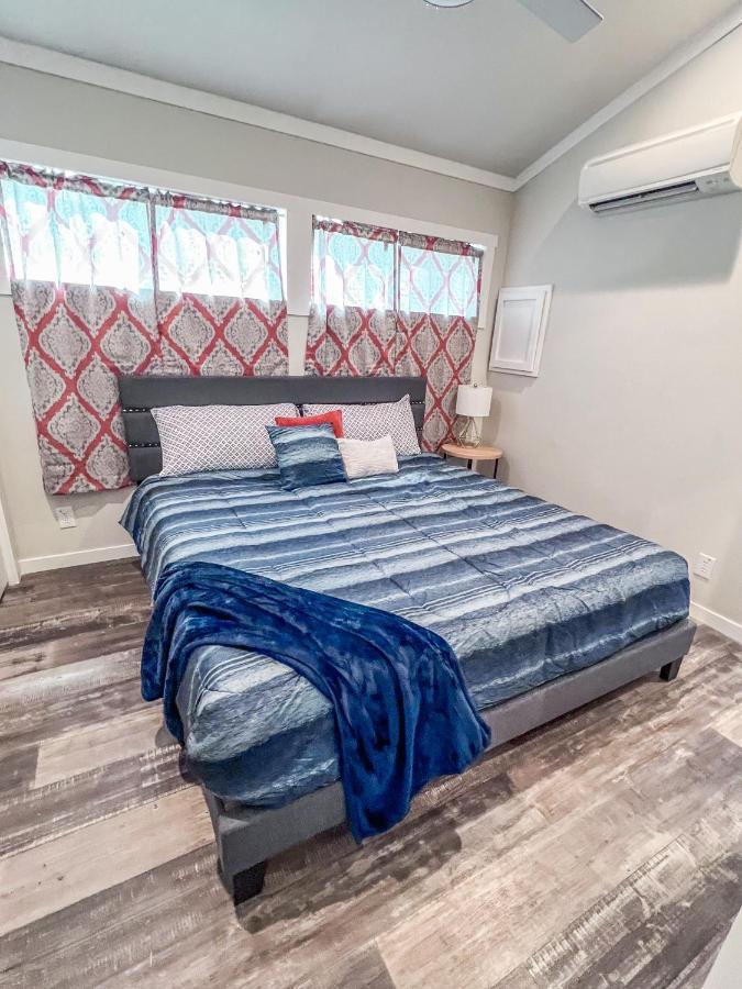 Private Tiny Home Royal Ridge Getaway 外观 照片